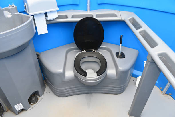 Best Construction site porta potty rental  in Seven Hills, OH